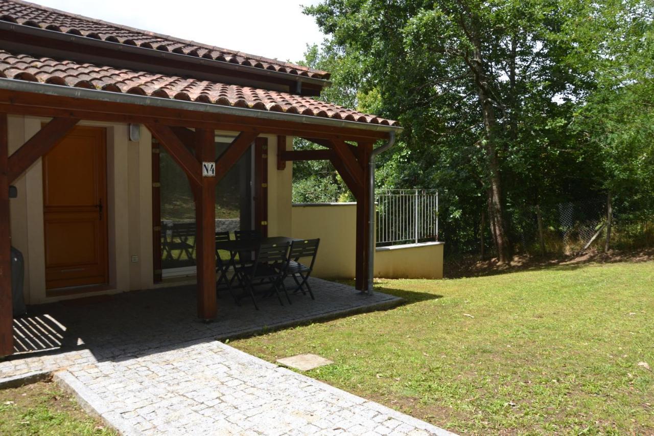 Apartment Le N4 Des Hauts De Sarlat, Clim Piscine Parking